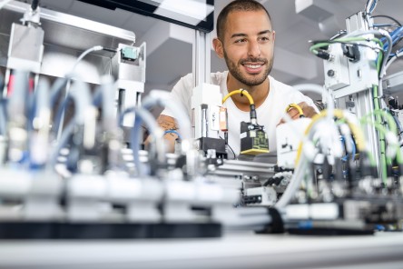 Bild IM Elektrotechnik